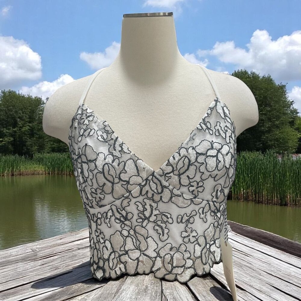 IRIS Floral Embroidered Lace Crop Top Bralette White/Black L NWT‎ Festival